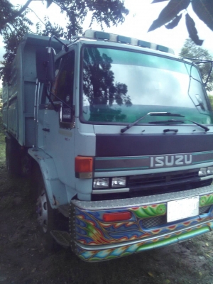 ขายISUZU 195FVZ32MZTRดั๊มสามมิตร ยางใหม่10เส้น  สภาพสวยพร้อมใช้ ราคาต่อรองได้ ติดต่อได้ที่คุณ อ๊อฟ พิจิตร 086-737-9991