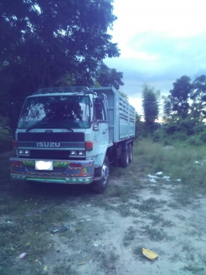 ขายISUZU 195FVZ32MZTRดั๊มสามมิตร ยางใหม่10เส้น  สภาพสวยพร้อมใช้ ราคาต่อรองได้ ติดต่อได้ที่คุณ อ๊อฟ พิจิตร 086-737-9991