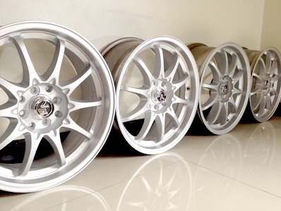 แม็กซ์17นิ้ว