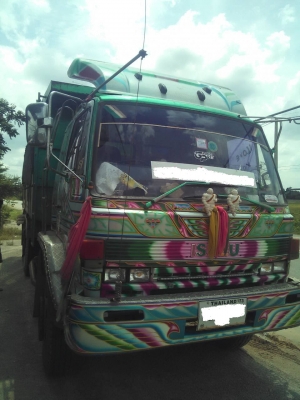 ขายISUZU Rocky 210 วาง6HE-9 260hโบอินเตอร์ มีระบบลาก สภาพสวยพร้อมใช้ ราคาต่อองได้ ติดต่อได้ที่คุณ อ๊อฟ พิจิตร 086-737-9991