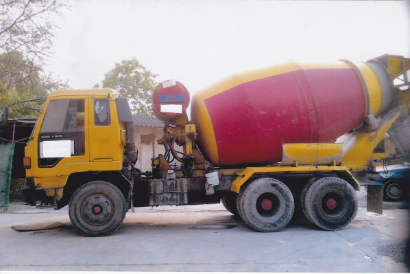 ขายรถโม่10ล้อ700,000พร้อมใช้งานเล่มพร้อมเจ้าของขายเอง