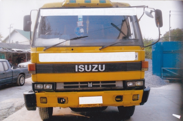 ขายรถโม่10ล้อ700,000พร้อมใช้งานเล่มพร้อมเจ้าของขายเอง