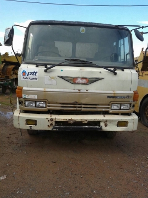 ขายรถโม่ปูน 3 คิว HINO ไม่มีทะเบียน เครื่อง HO7C 180 แรงม้า รถใช้งานได้ปกติครับ ราคาคุยกันได้