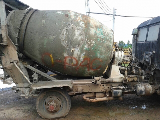 ขายรถโม่ปูน 3 คิว HINO ไม่มีทะเบียน เครื่อง HO7C 180 แรงม้า รถใช้งานได้ปกติครับ ราคาคุยกันได้