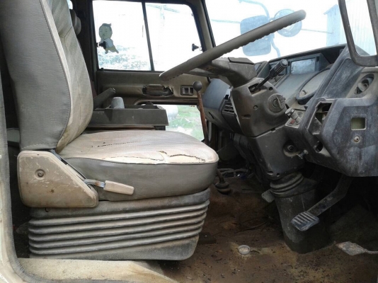 ขายรถโม่ปูน 3 คิว HINO ไม่มีทะเบียน เครื่อง HO7C 180 แรงม้า รถใช้งานได้ปกติครับ ราคาคุยกันได้