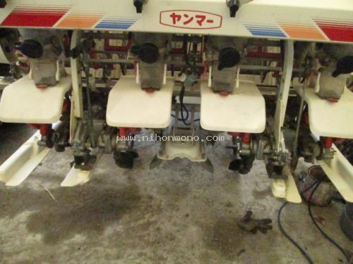 hot!!รถปลูกข้าวดำนาแบบนั่งขับYANMAR  RR40 รหัสสินค้า :	14001924 หรือเพิ่มเติมได้ที่www.nihonmono.com