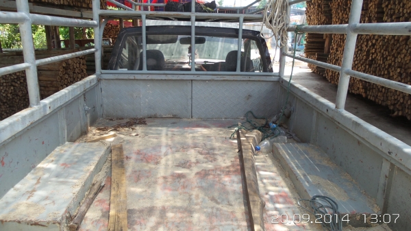 ขายรถนิสันบิ๊กเอ็มเครื่อง2700ฝาดำ ขายตามสภาพครับ