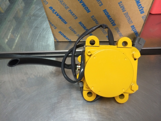 มอเตอร์คันเร่ง (Motor) รถแบคโฮ Kobelco, Hitachi, Komatsu, Cat