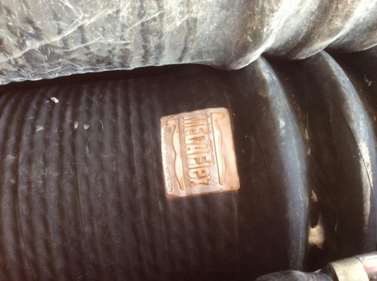 ขายท่อตัวหนอน 8นิ้วครึ่ง ยาว42นิ้ว 0870702641 ตุ้ม