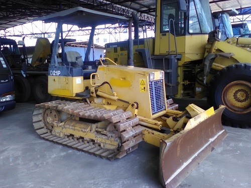 รถดันดิน Komatsu D21-7E รถเก่านอก สภาพเดิมๆ พร้อมใช้งาน