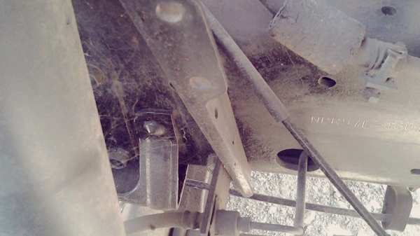 ขายด่วนๆ 6 ล้อNPR เจ้าของขายเองราคาคุยกันได้ รถอยู่ไทรน้อย นนทบุรี