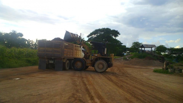 รถตัก CAT 922B