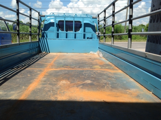 ขายสด -ผ่อน   หกล้อ