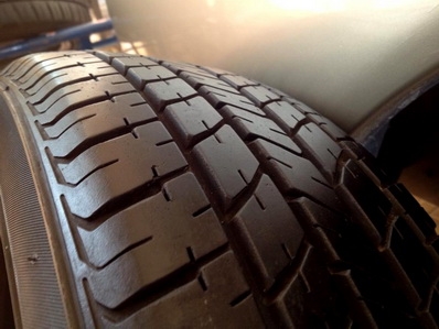 ยาง 185 60 15  BRIGESTONE 1เส้น สภาพสมบูรณ์ตามรูป ปลาย 10 ขึ้น 11