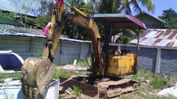 ขาย รถแบคโฮเล็ก PC25 พร้อมใช้งาน