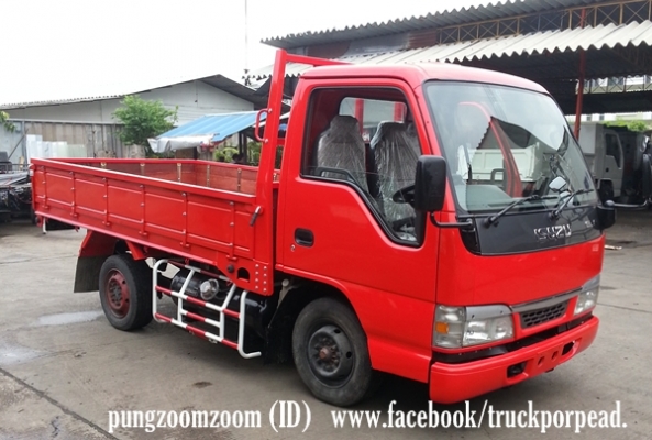 ISUZU รถประตูสไลน์ สีแดง พร้อมกระบะคาร์โก้ ISUZU รถประตูสไลน์ สีแดง พร้อมกระบะคาร์โก้