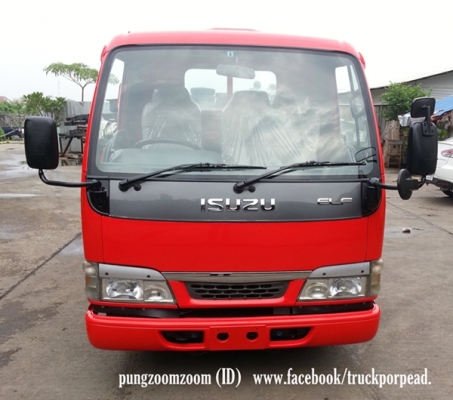 ISUZU รถประตูสไลน์ สีแดง พร้อมกระบะคาร์โก้