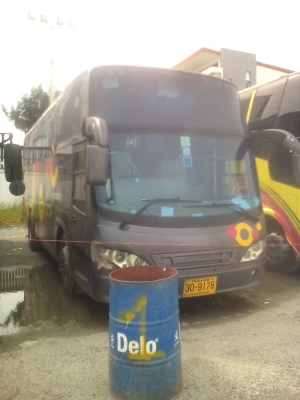 เเอร์9.50เมตรแหนบผสมถุงลมแอร์ไฟฟ้าราคา350000ลดให้เหลือ310000เหม่าหมด11คันราคาเหมาคันลัะ260000บาทครับ้