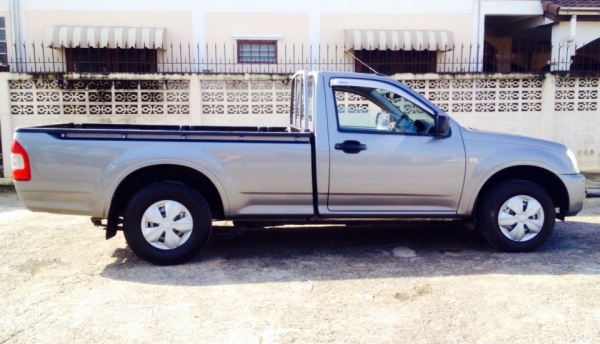 รถสวย จัดเต็ม ขั้นเทพ ISUZU DMAX EX 2.5 CC ปี 2005 เกียรธรรมดา รถสวย จัดเต็ม ขั้นเทพ ISUZU DMAX EX 2.5 CC ปี 2005 เกียรธรรมดา