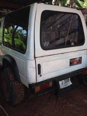 SUZUKI 4x4 แคริเบียนตู้ปลา 1.3 กินแก้สลงเล่มแล้ว ยางใหม่ล้อผ่าซุ้ม เทิรนเพลาแล้วครับ สภาพพร้อมใช้ ภาษีขาด3เดือน SUZUKI 4x4 แคริเบียนตู้ปลา 1.3 กินแก้สลงเล่มแล้ว ยางใหม่ล้อผ่าซุ้ม เทิรนเพลาแล้วครับ สภาพพร้อมใช้ ภาษีขาด3เดือน