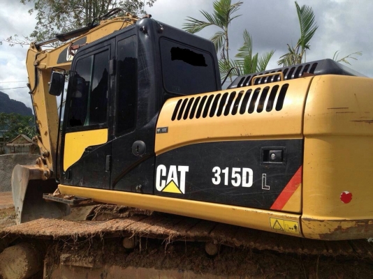 ขายแทรกเตอร์ D8 สภาพสวยพร้อมใช้ ราคาต่อรองได้ ติดต่อได้ที่คุณ อ๊อฟ พิจิตร 086-737-9991