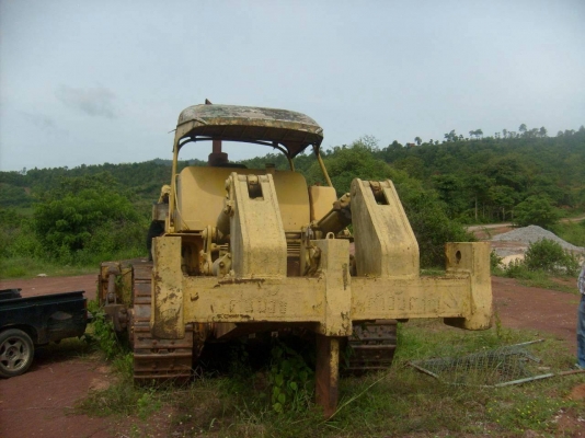 ขายแทรกเตอร์ D8 สภาพสวยพร้อมใช้ ราคาต่อรองได้ ติดต่อได้ที่คุณ อ๊อฟ พิจิตร 086-737-9991