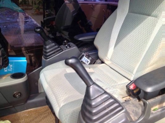 ขายแทรกเตอร์ D8 สภาพสวยพร้อมใช้ ราคาต่อรองได้ ติดต่อได้ที่คุณ อ๊อฟ พิจิตร 086-737-9991