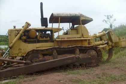 ขายแทรกเตอร์ D8 สภาพสวยพร้อมใช้ ราคาต่อรองได้ ติดต่อได้ที่คุณ อ๊อฟ พิจิตร 086-737-9991