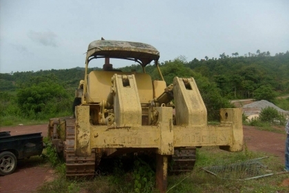 ขายแทรกเตอร์ D8 สภาพสวยพร้อมใช้ ราคาต่อรองได้ ติดต่อได้ที่คุณ อ๊อฟ พิจิตร 086-737-9991