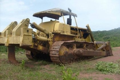 ขายแทรกเตอร์ D8 สภาพสวยพร้อมใช้ ราคาต่อรองได้ ติดต่อได้ที่คุณ อ๊อฟ พิจิตร 086-737-9991