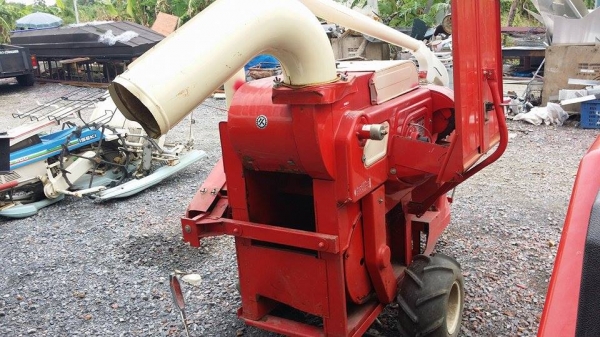 เครื่องนวดข้าวเดินตาม เก่าญี่ปุ่น KUBOTA สภาพใช้งานได้จริง นวดข้าวเร็ว ง่าย เคลี่อนย้ายง่าย ทำงานสะดวก คล่องตัว ทนทาน เครื่องยนต์ติดง่าย เครื่องนวดข้าวเดินตาม เก่าญี่ปุ่น KUBOTA สภาพใช้งานได้จริง นวดข้าวเร็ว ง่าย เคลี่อนย้ายง่าย ทำงานสะดวก คล่องตัว ทนทาน เครื่องยนต์ติดง่าย