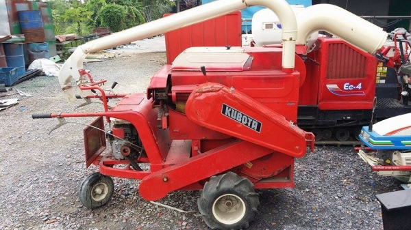 เครื่องนวดข้าวเดินตาม เก่าญี่ปุ่น KUBOTA สภาพใช้งานได้จริง นวดข้าวเร็ว ง่าย เคลี่อนย้ายง่าย ทำงานสะดวก คล่องตัว ทนทาน เครื่องยนต์ติดง่าย เครื่องนวดข้าวเดินตาม เก่าญี่ปุ่น KUBOTA สภาพใช้งานได้จริง นวดข้าวเร็ว ง่าย เคลี่อนย้ายง่าย ทำงานสะดวก คล่องตัว ทนทาน เครื่องยนต์ติดง่าย