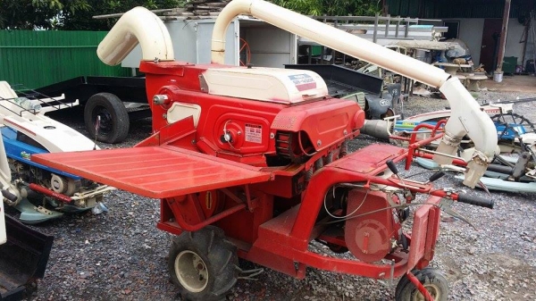 เครื่องนวดข้าวเดินตาม เก่าญี่ปุ่น KUBOTA สภาพใช้งานได้จริง นวดข้าวเร็ว ง่าย เคลี่อนย้ายง่าย ทำงานสะดวก คล่องตัว ทนทาน เครื่องยนต์ติดง่าย เครื่องนวดข้าวเดินตาม เก่าญี่ปุ่น KUBOTA สภาพใช้งานได้จริง นวดข้าวเร็ว ง่าย เคลี่อนย้ายง่าย ทำงานสะดวก คล่องตัว ทนทาน เครื่องยนต์ติดง่าย