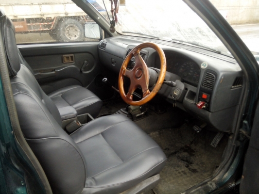 ขาย NISSAN BIG M แค็บ จอโค้ง ปี 96 เครื่องเดิมดีเซลฝาแดง คัตซีสวย หน้าเดิมๆ