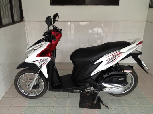 Click 125i รถไม่ถึงปี สภาพมือ1 ราคามือ2 ปี56 (ฟรีโอน)