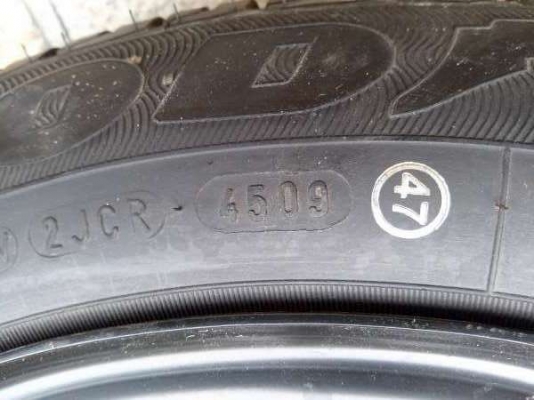 ขายยางใหม่ แถมกระทะใหม่ๆ Goodyear 175/65R15 ไม่เคยผ่านการใช้งาน ขายยางใหม่ แถมกระทะใหม่ๆ Goodyear 175/65R15 ไม่เคยผ่านการใช้งาน