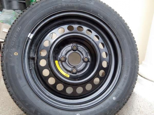 ขายยางใหม่ แถมกระทะใหม่ๆ Goodyear 175/65R15 ไม่เคยผ่านการใช้งาน ขายยางใหม่ แถมกระทะใหม่ๆ Goodyear 175/65R15 ไม่เคยผ่านการใช้งาน