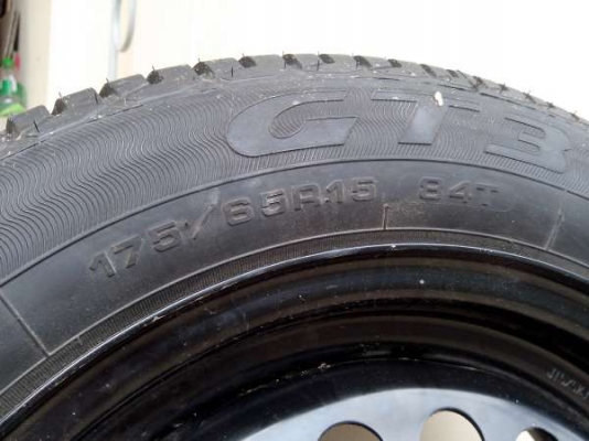 ขายยางใหม่ แถมกระทะใหม่ๆ Goodyear 175/65R15 ไม่เคยผ่านการใช้งาน ขายยางใหม่ แถมกระทะใหม่ๆ Goodyear 175/65R15 ไม่เคยผ่านการใช้งาน