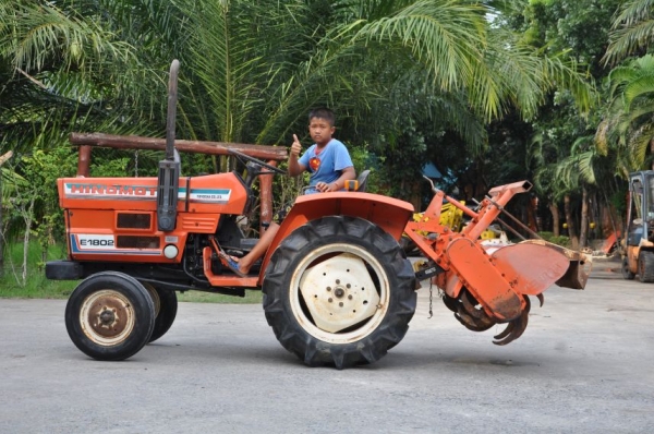 ขายรถไถ HINOMOTO E18D ขับแรงสะใจ สภาพสวยเดิมญี่ปุ่นไม่เคยใช้งานในไทย 68,000 บาท