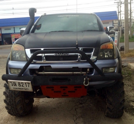 ขายด่วนคับ ISUZU DMAX CAB 4 เครื่อง 3000 ไดเร็กเทอร์โบ 4X4 ปี 2003 เกียร์ธรรมดา