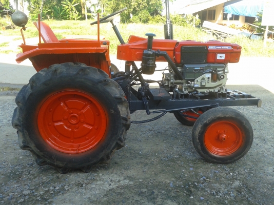 รถถนั้งขับสยามเครื่องER1500(18แรง)