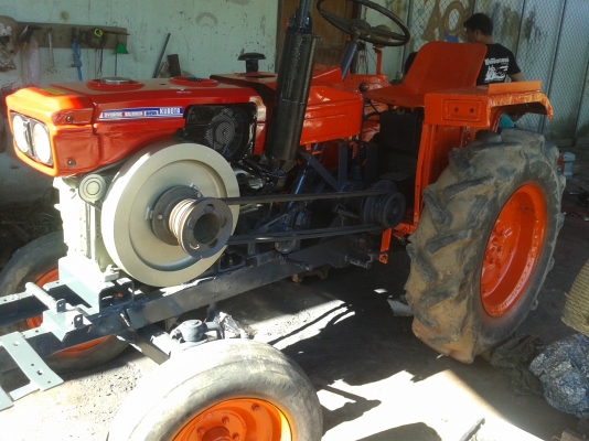 รถถนั้งขับสยามเครื่องER1500(18แรง)