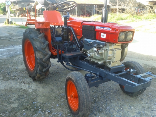 รถถนั้งขับสยามเครื่องER1500(18แรง)