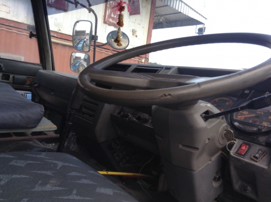 ขายหัวลากhinoเครื่องk13d260แรงม้า2เพลา