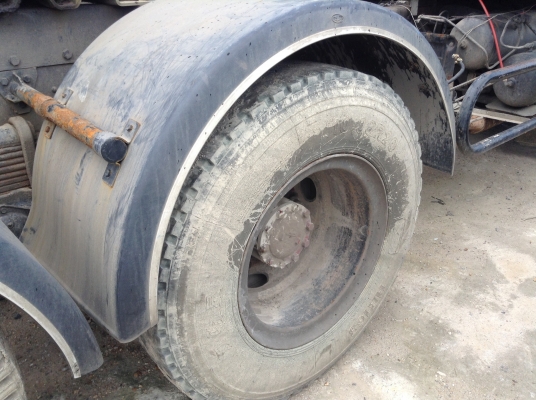 ขายหัวลากhinoเครื่องk13d260แรงม้า2เพลา