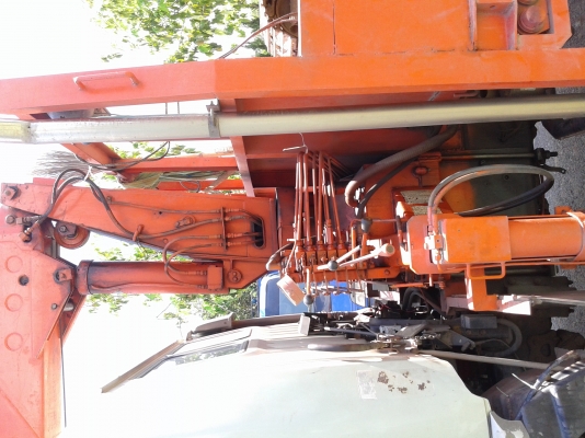 ขายรถบรรทุกติดเครนพร้อมรถแบคโฮ