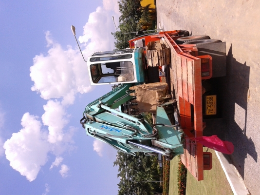 ขายรถบรรทุกติดเครนพร้อมรถแบคโฮ