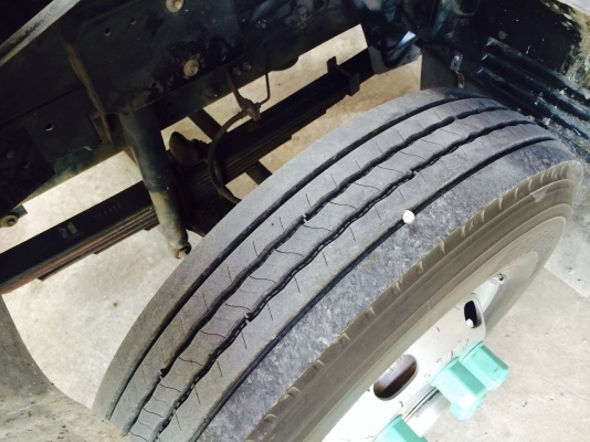 ขายครับ6ล้อFRR210HPปี54ยาว6.50เมตร ขายครับ6ล้อFRR210HPปี54ยาว6.50เมตร