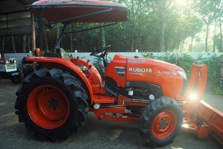ขายรถไถ Kubota L 3608 (4WD) พร้อมดันหน้าและผานหลังตราช้าง