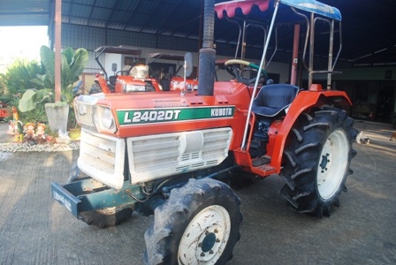 ขายรถไถ Kubota L2402DT รถ2เพลา ตัวเปล่าครับ